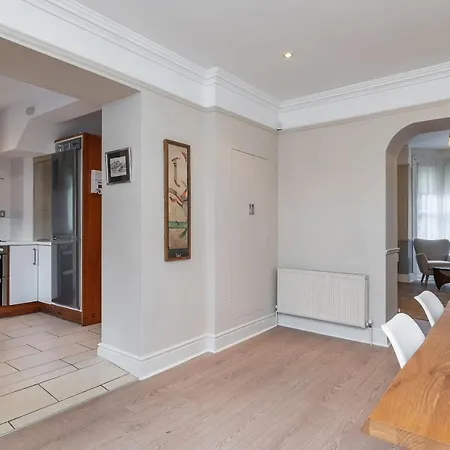 Oakwood House Holiday home