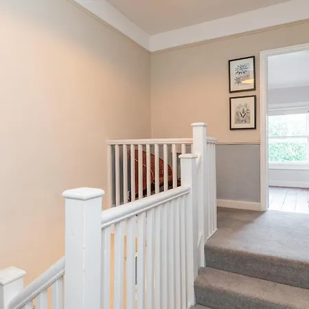 Oakwood House * Dublin