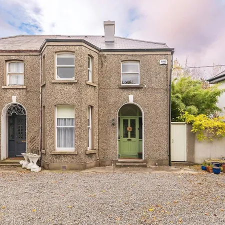 Holiday home Oakwood House Dublin