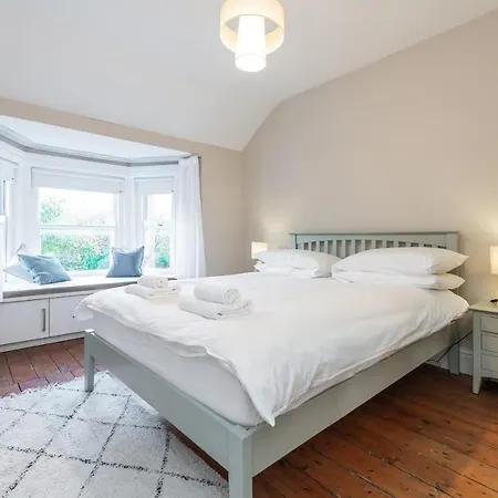 Oakwood House * Dublin